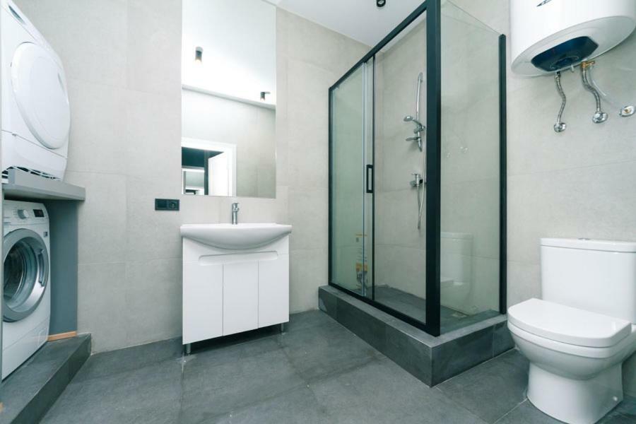 Hotrent Pechersk Lesy 20/22 Kiev Ngoại thất bức ảnh