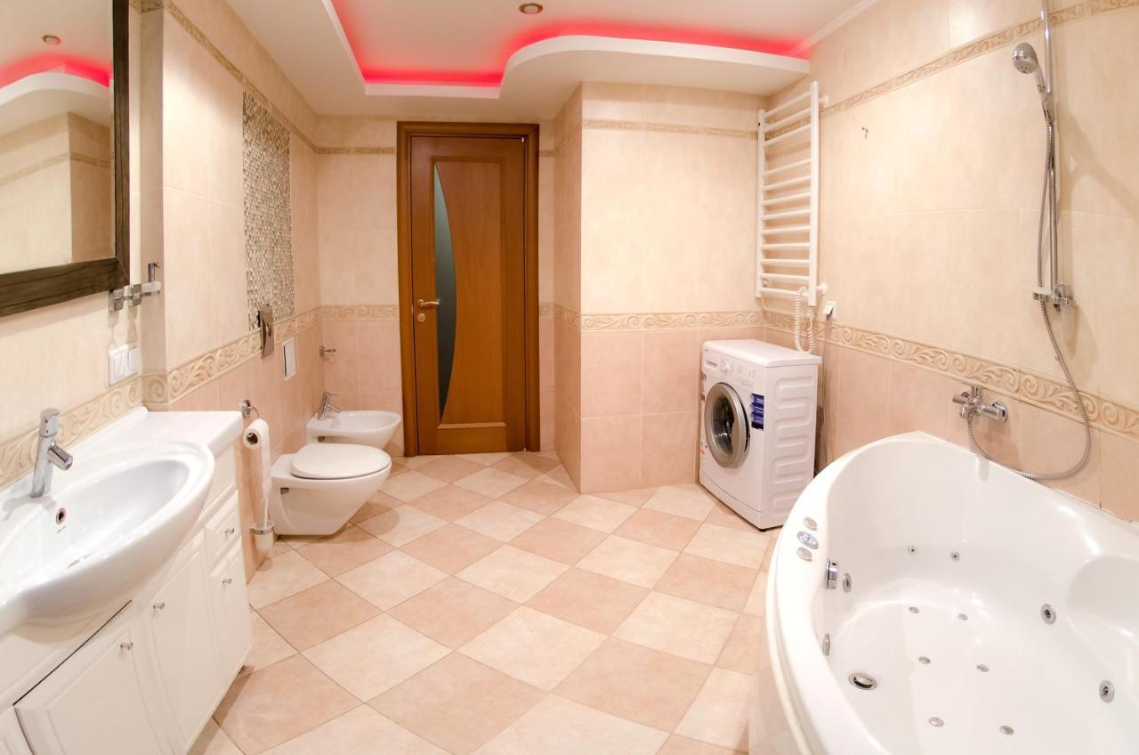 Hotrent Pechersk Lesy 20/22 Kiev Ngoại thất bức ảnh